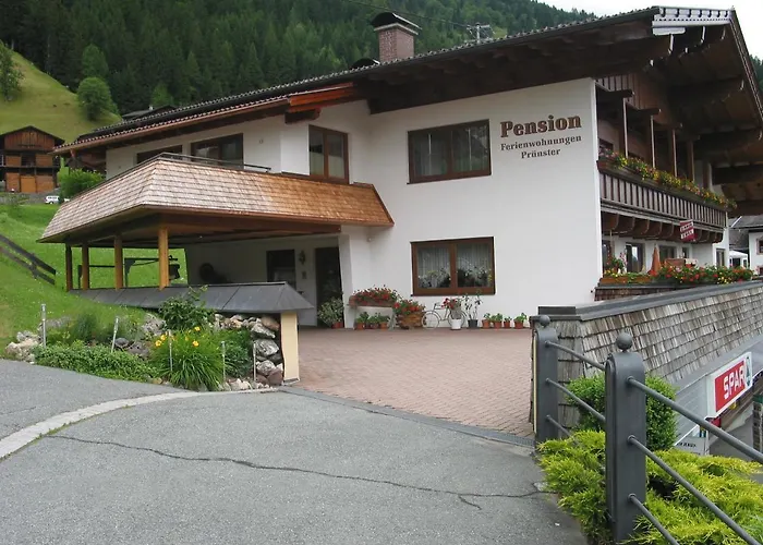 Ferienwohnungen Pension Prünster